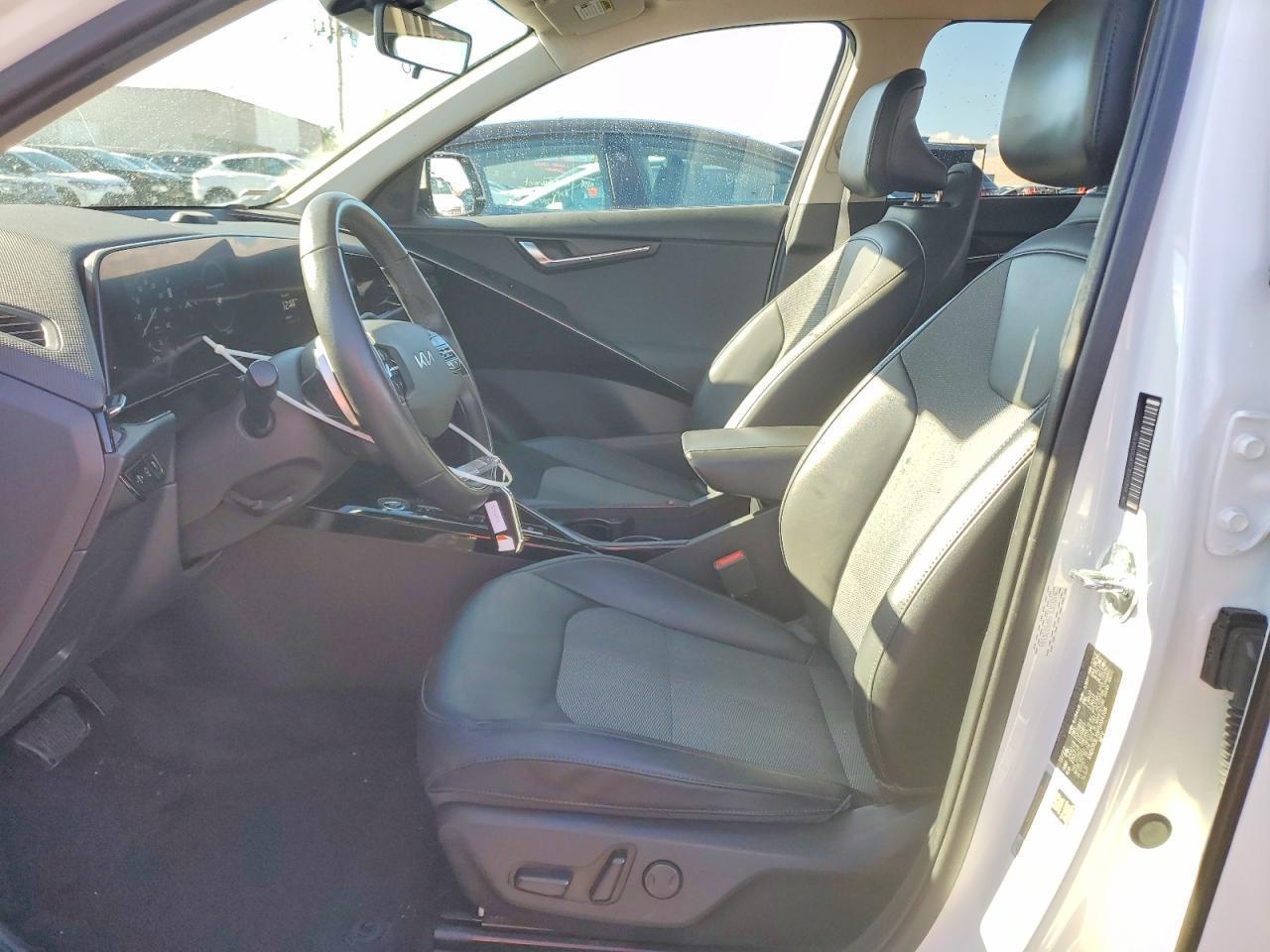 2023 KIA Niro