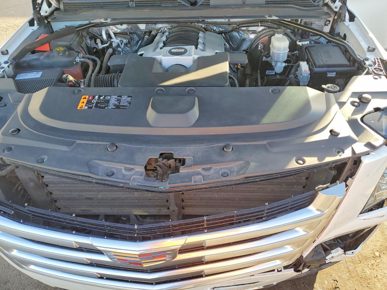 2018 CADILLAC ESCALADE