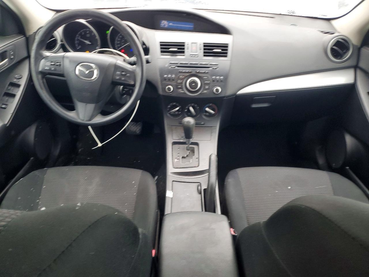 2013 MAZDA 3