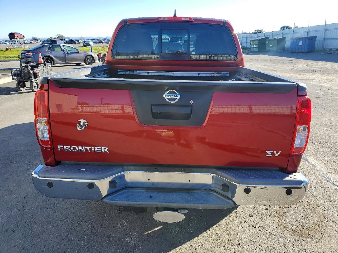 2015 NISSAN Frontier
