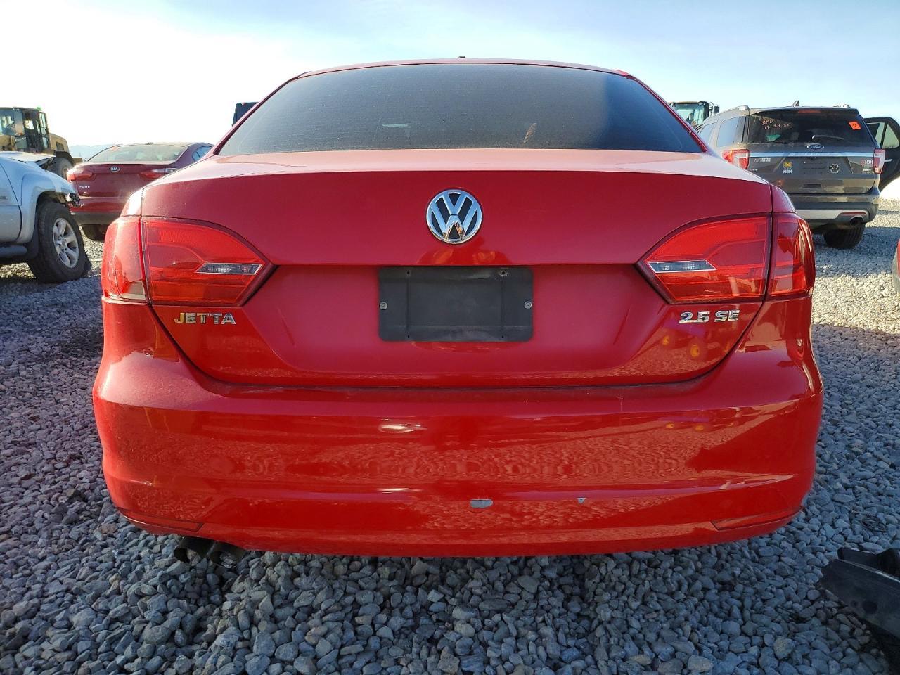 2011 VOLKSWAGEN JETTA