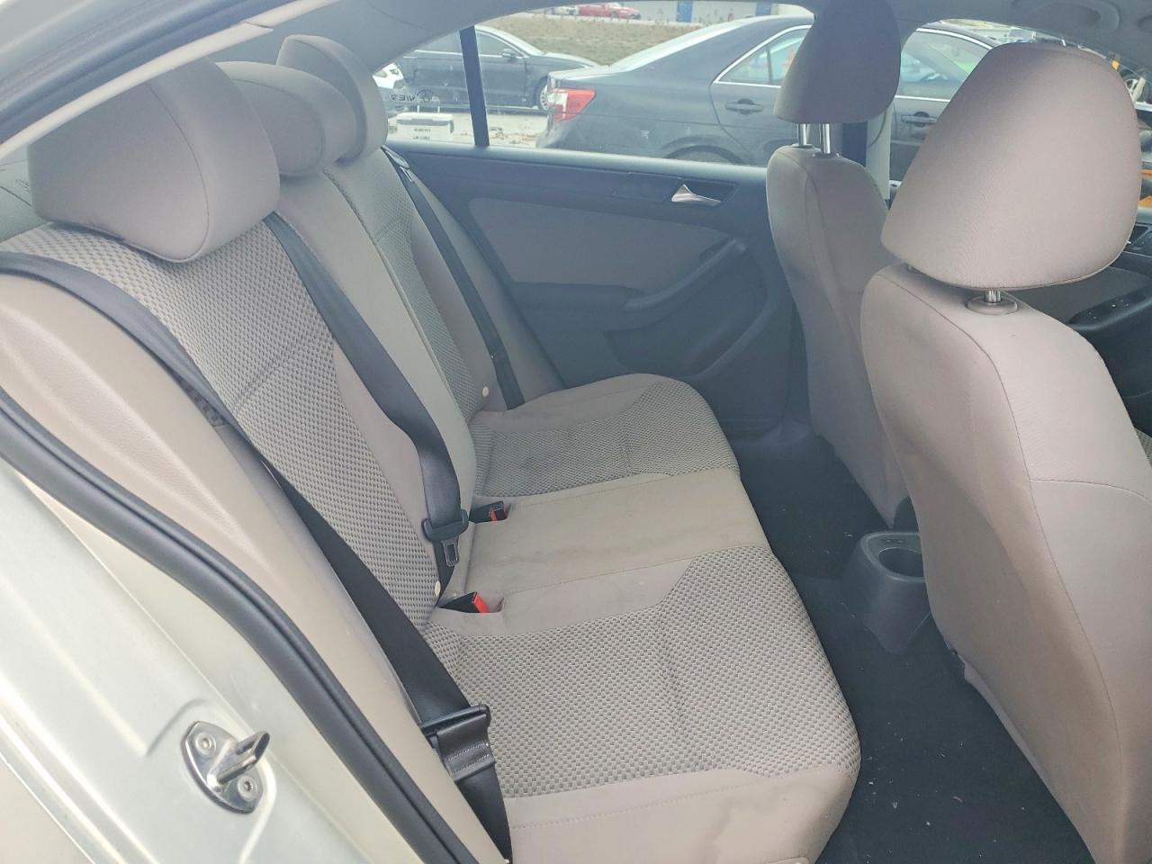 2011 VOLKSWAGEN JETTA