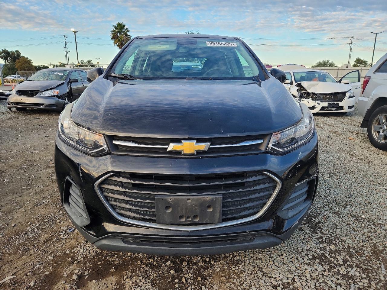 2017 CHEVROLET TRAX