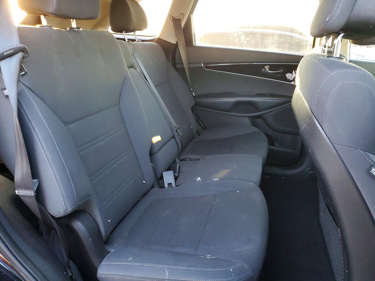 2016 KIA SORENTO