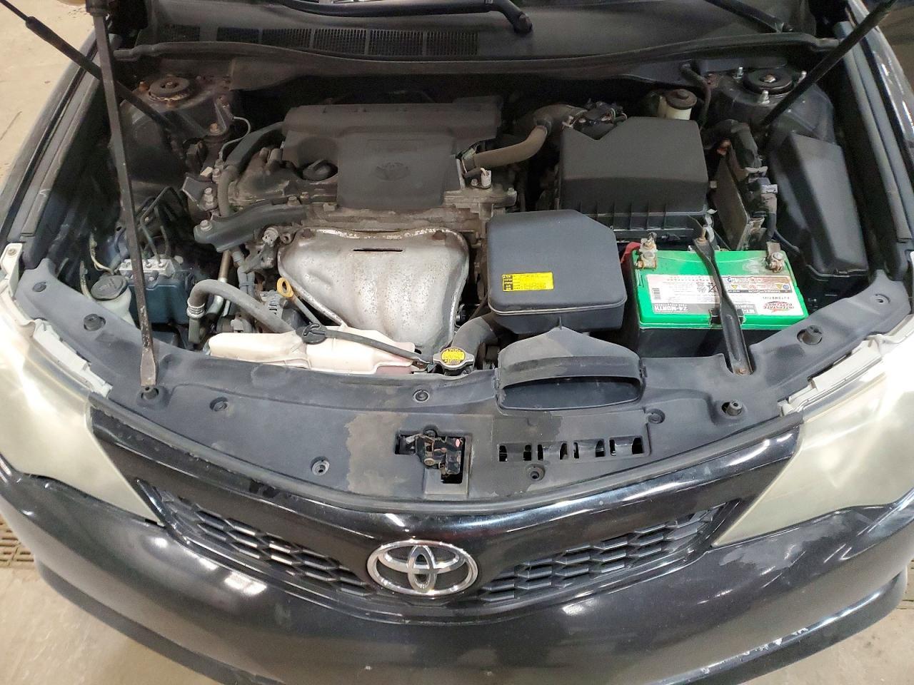 2014 TOYOTA CAMRY