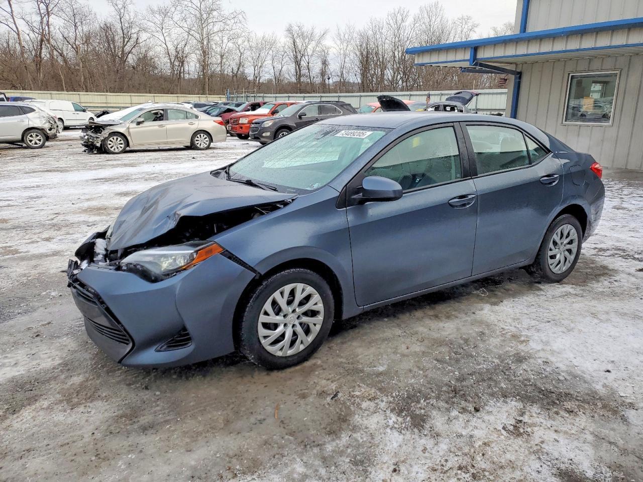 2017 TOYOTA COROLLA