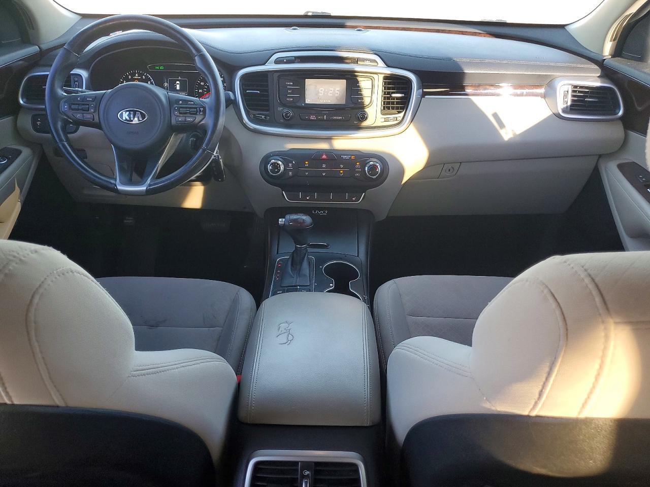 2016 KIA SORENTO
