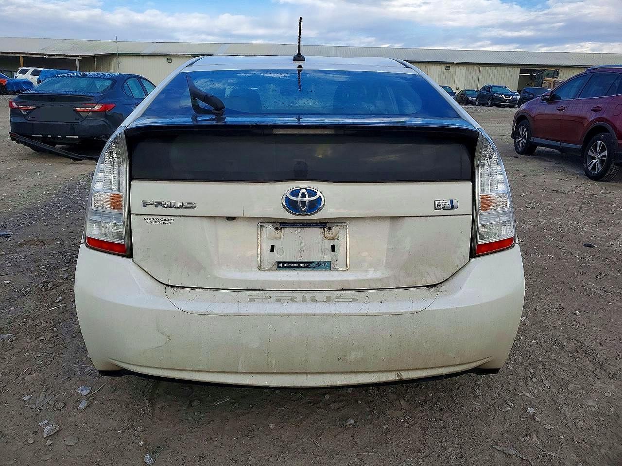2011 TOYOTA PRIUS