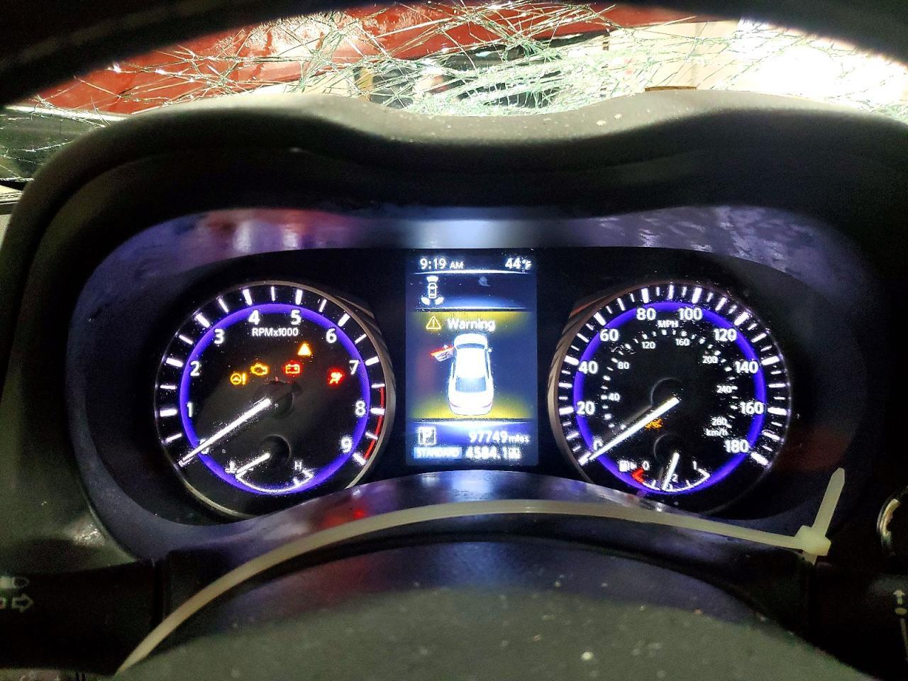 2014 INFINITI Q50