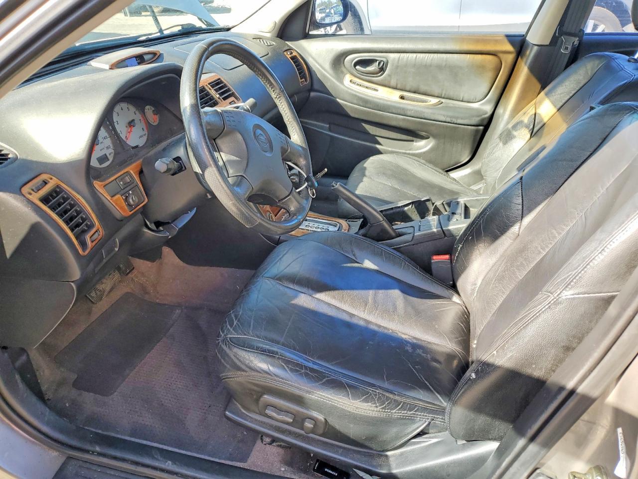 2000 NISSAN Maxima