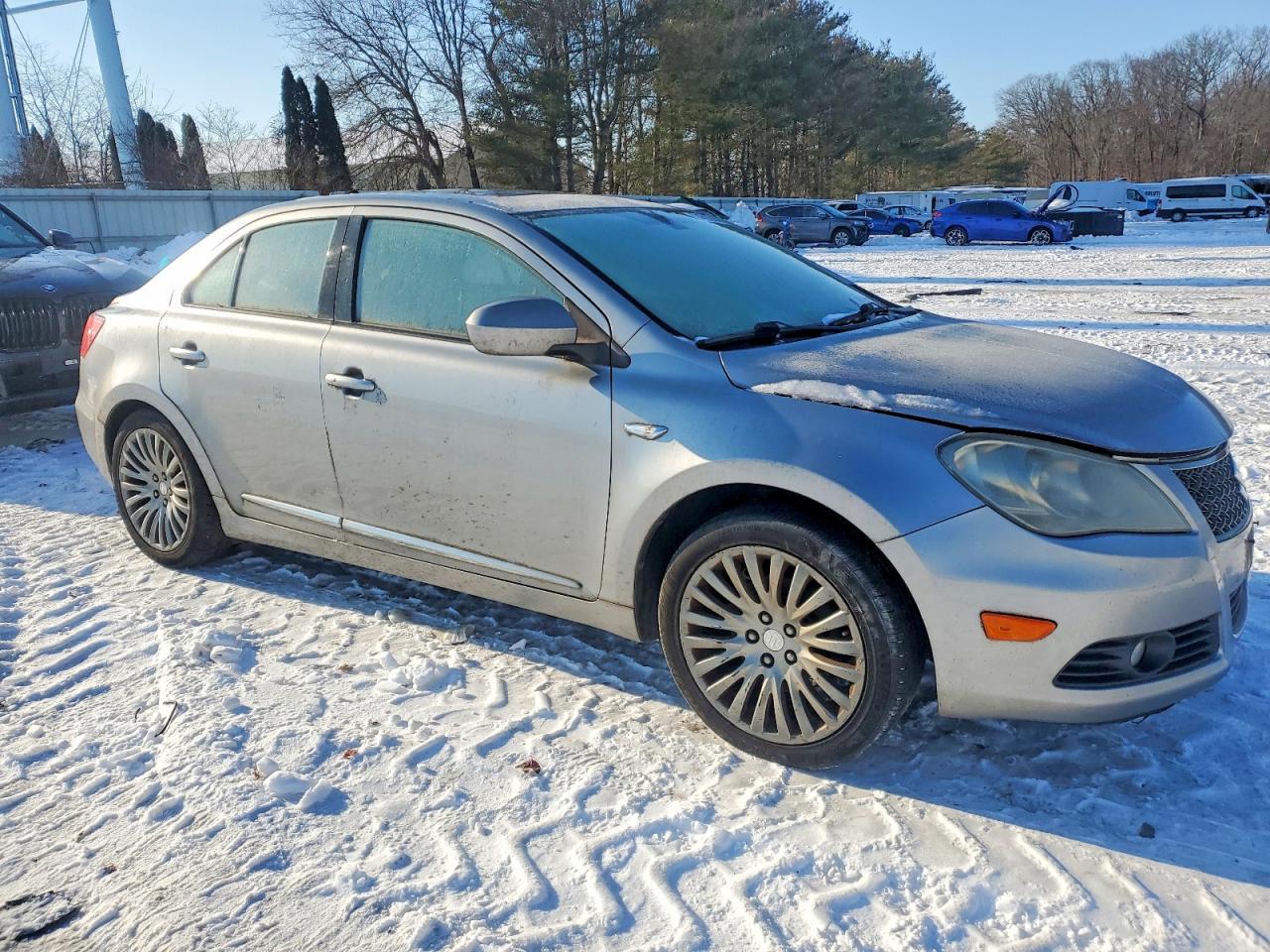 2010 SUZUKI Kizashi