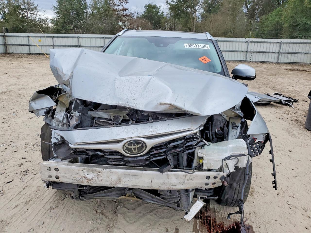 2020 TOYOTA HIGHLANDER