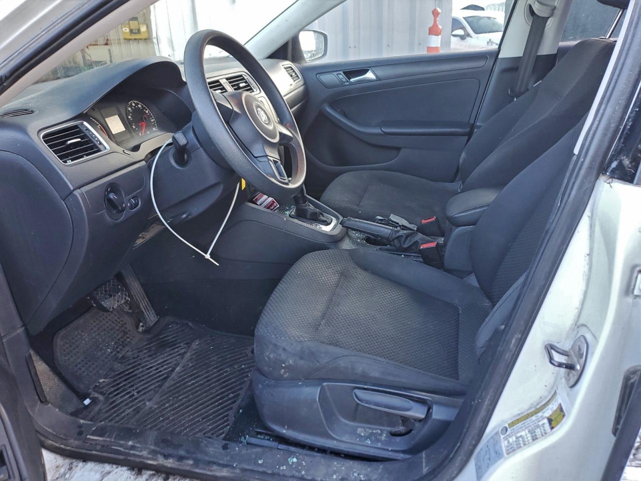 2014 VOLKSWAGEN JETTA