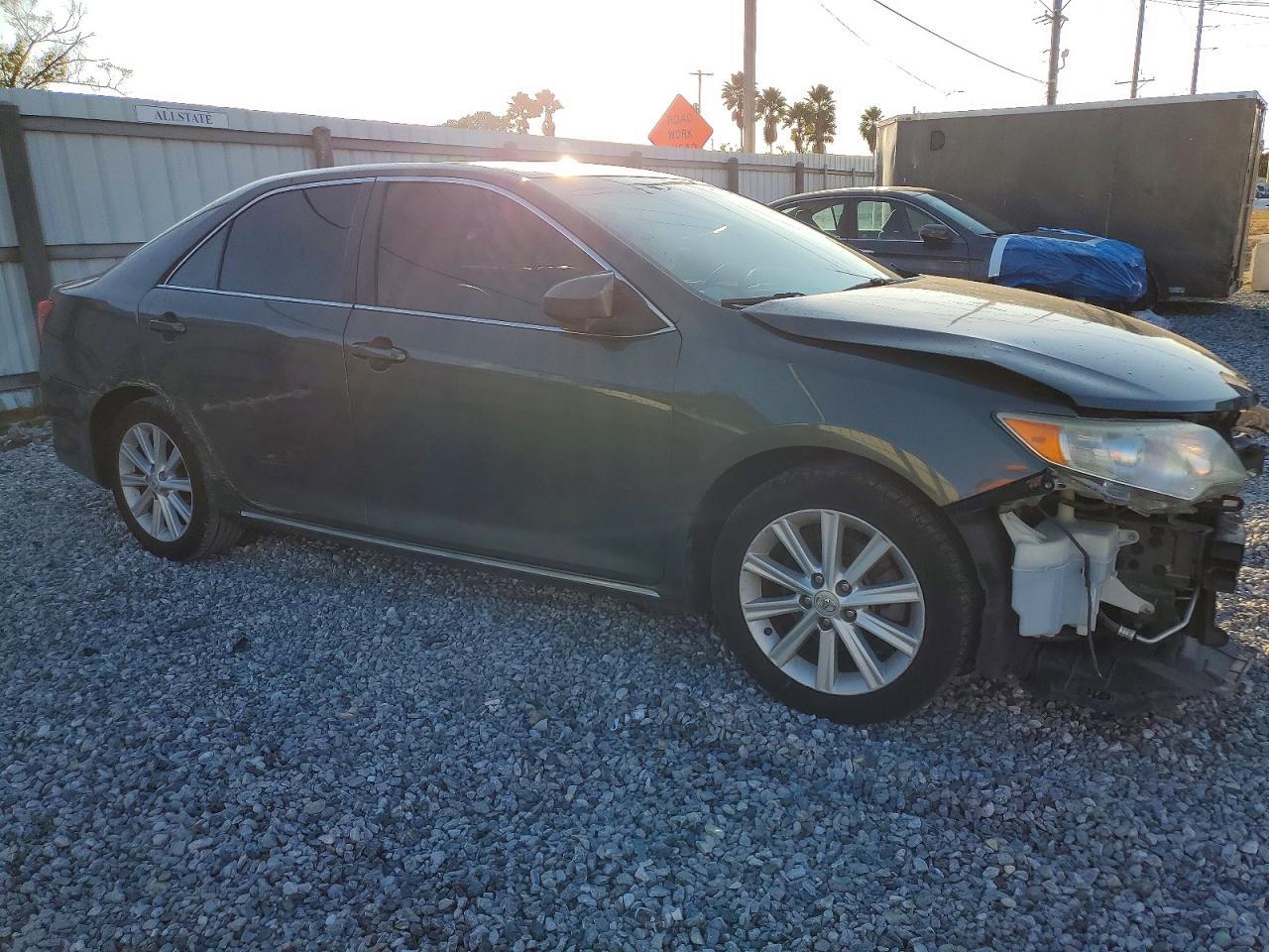2013 TOYOTA CAMRY