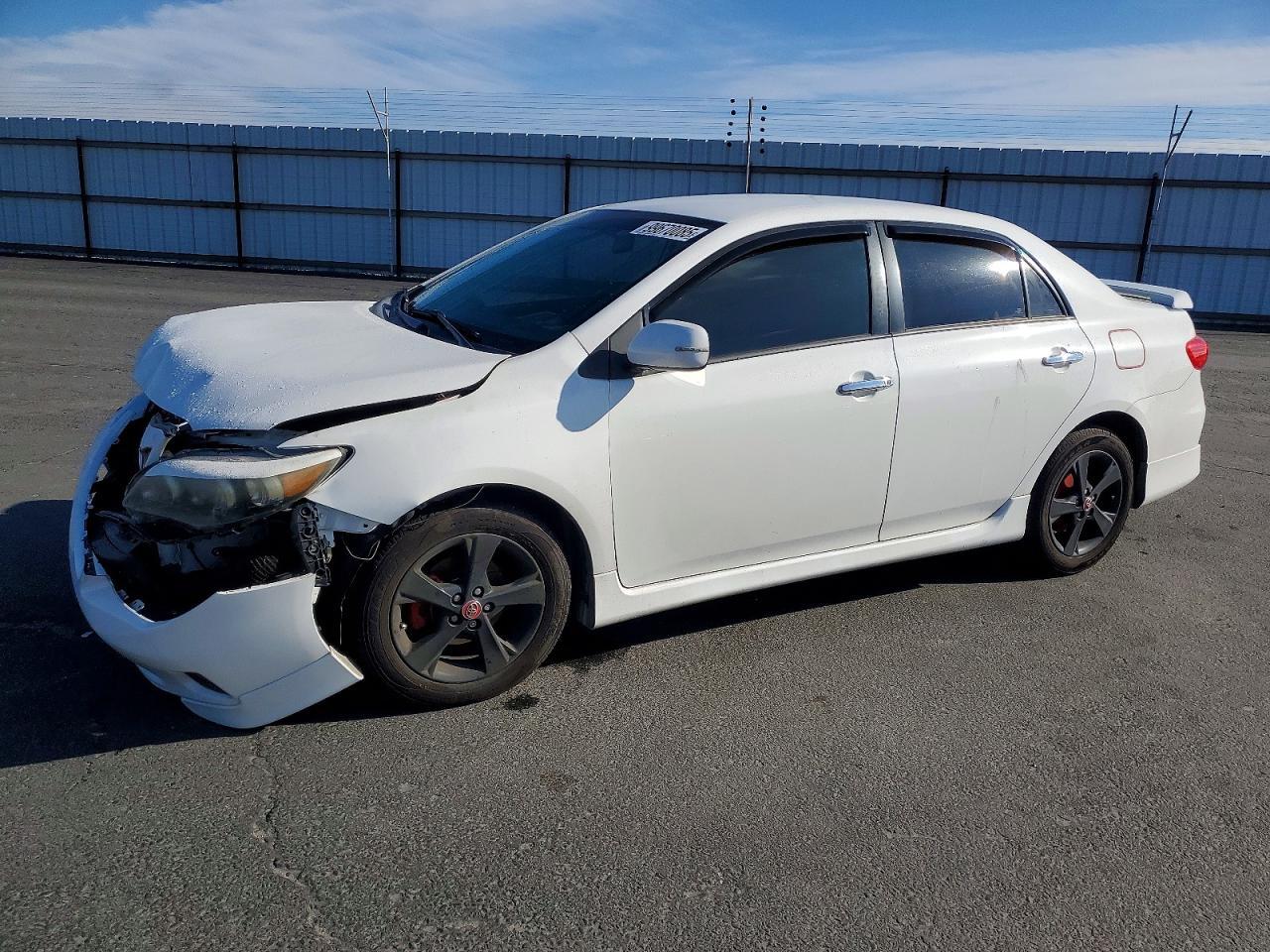 2013 TOYOTA COROLLA