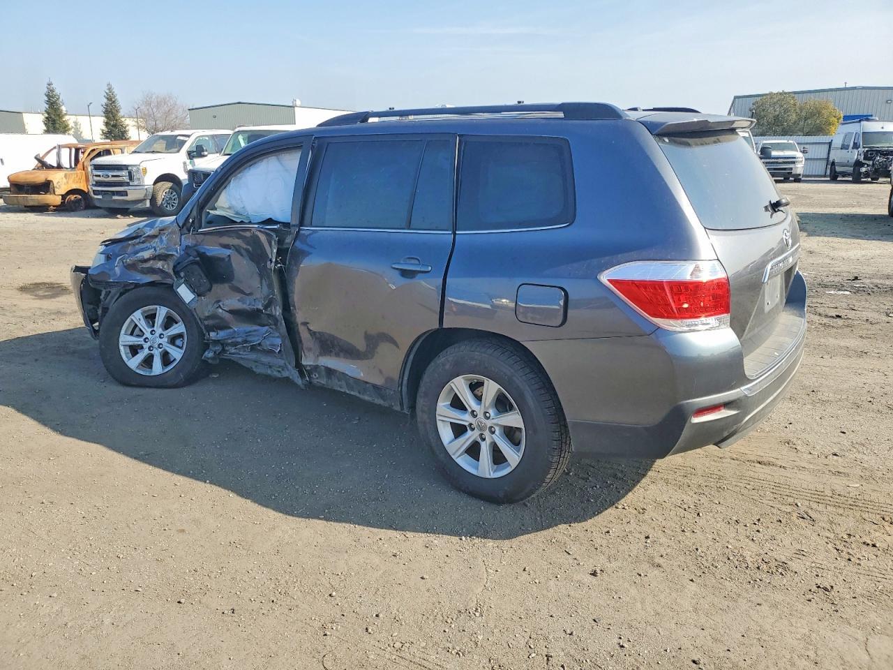 2013 TOYOTA HIGHLANDER