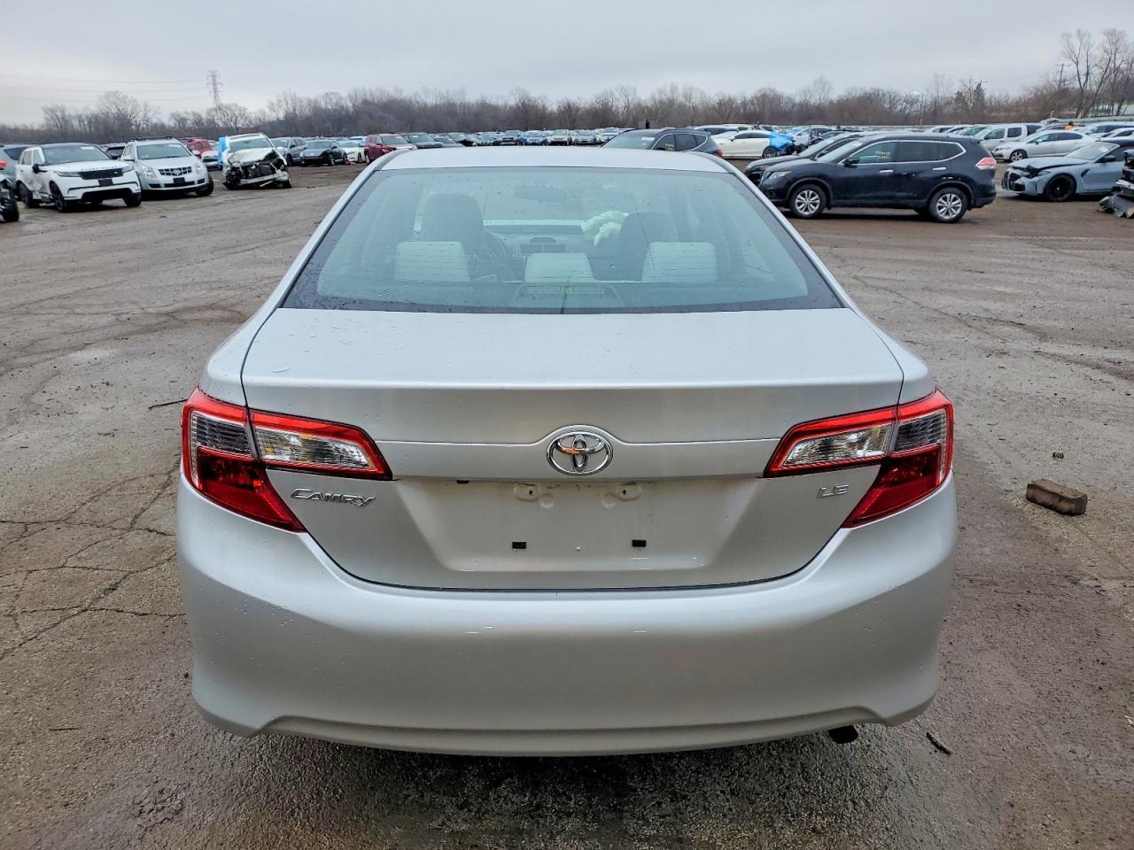2014 TOYOTA CAMRY