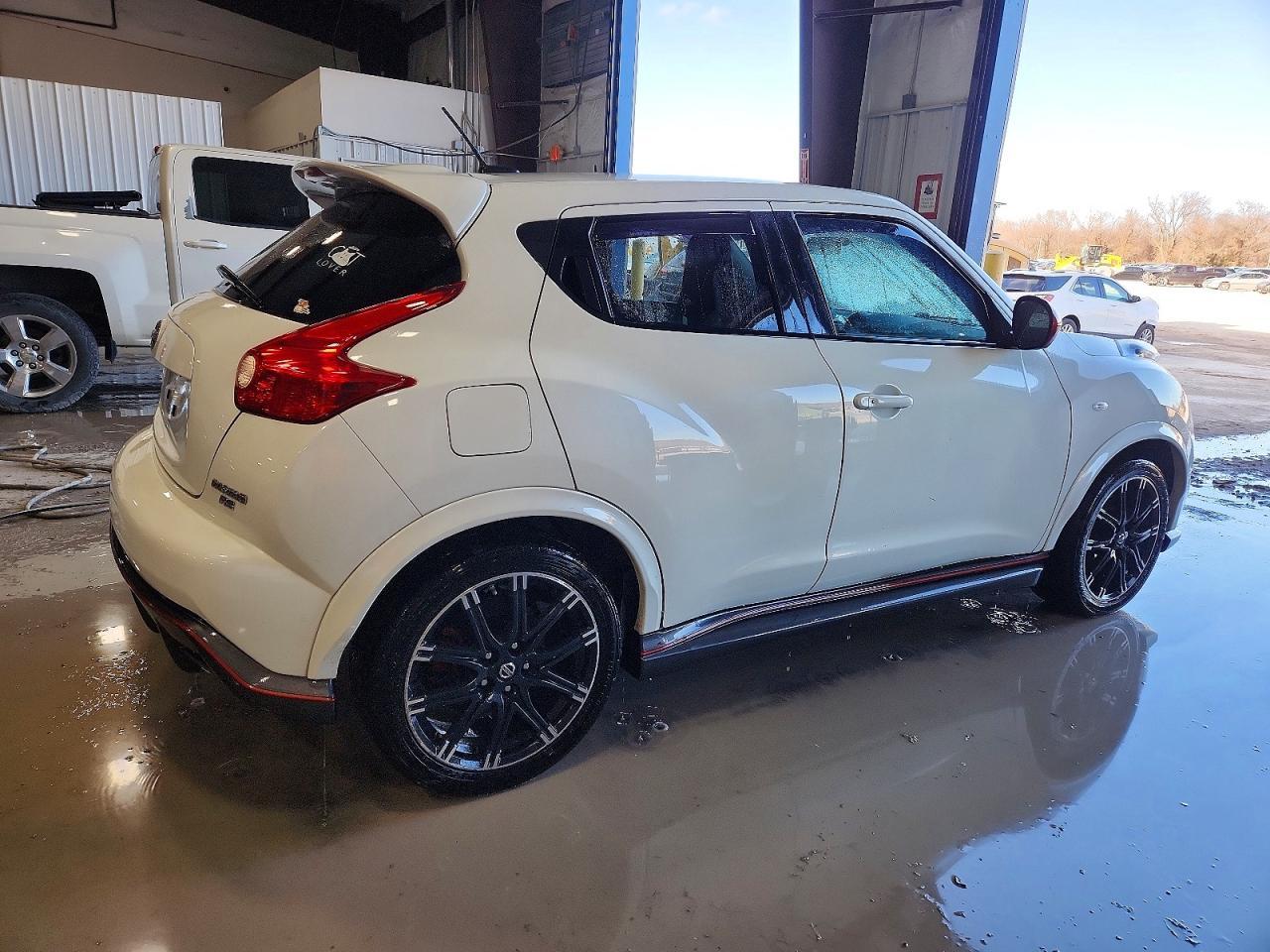 2014 NISSAN Juke