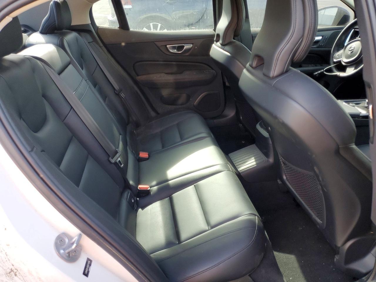 2024 VOLVO S60