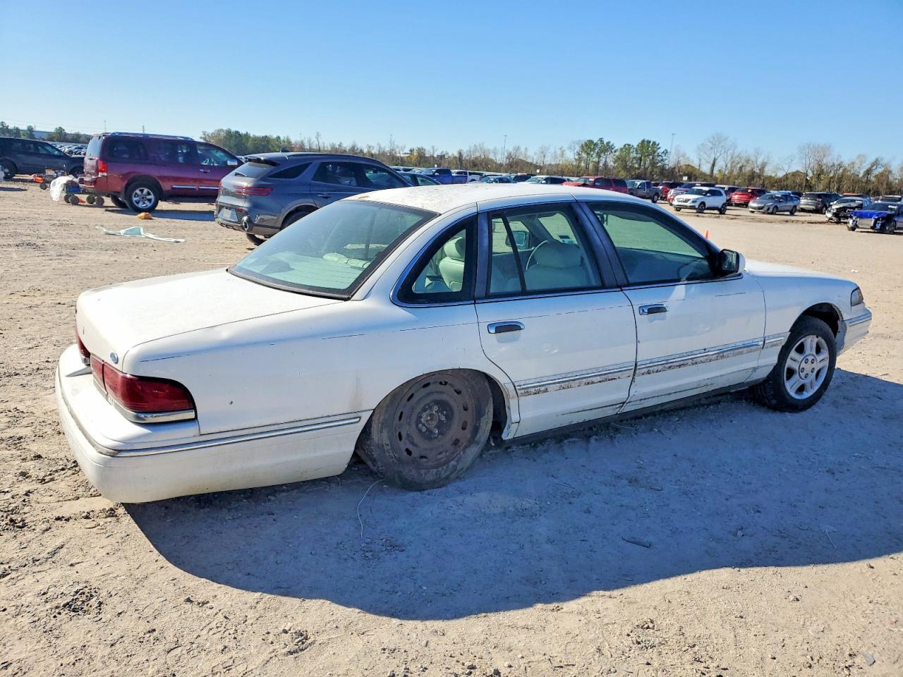 1996 FORD Crown Victoria