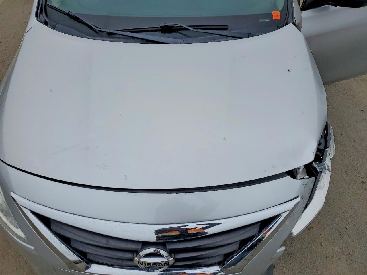 2015 NISSAN VERSA