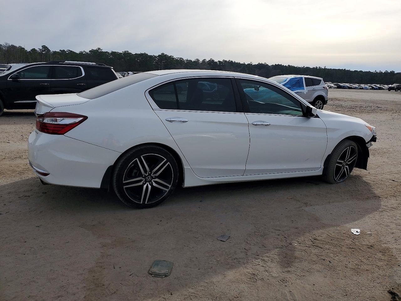 2016 HONDA ACCORD