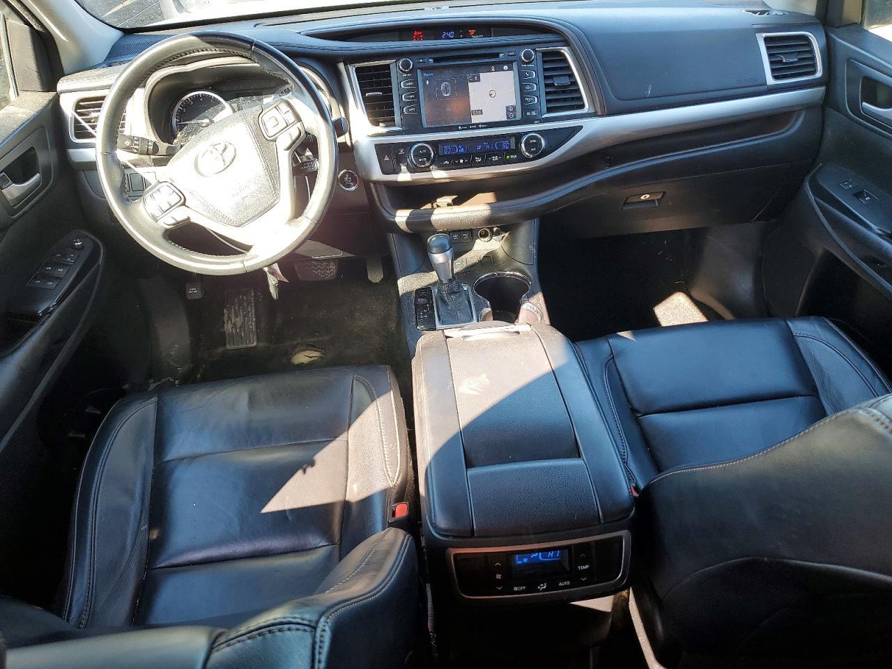 2018 TOYOTA HIGHLANDER