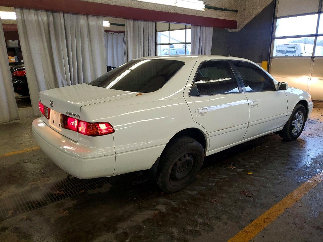 2000 TOYOTA CAMRY
