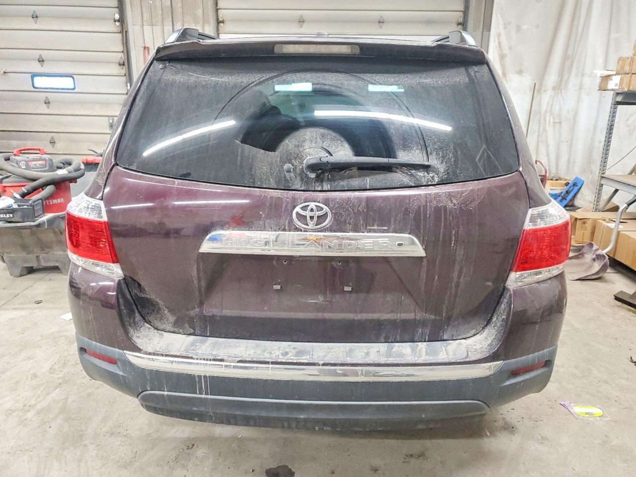 2012 TOYOTA HIGHLANDER