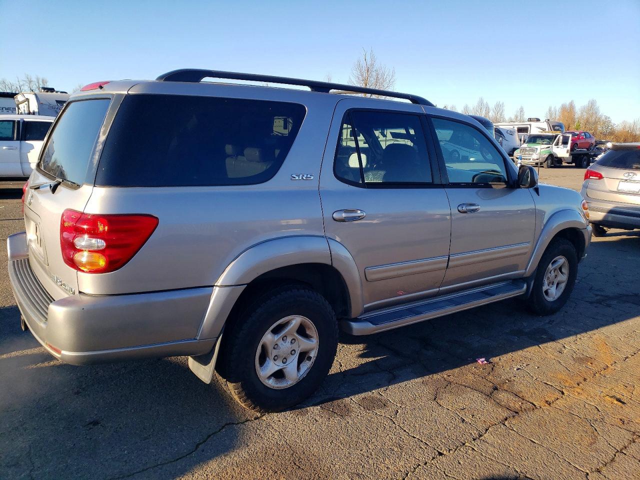2002 TOYOTA Sequoia