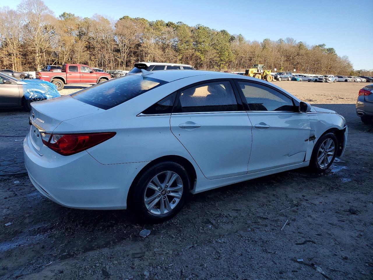 2011 HYUNDAI SONATA