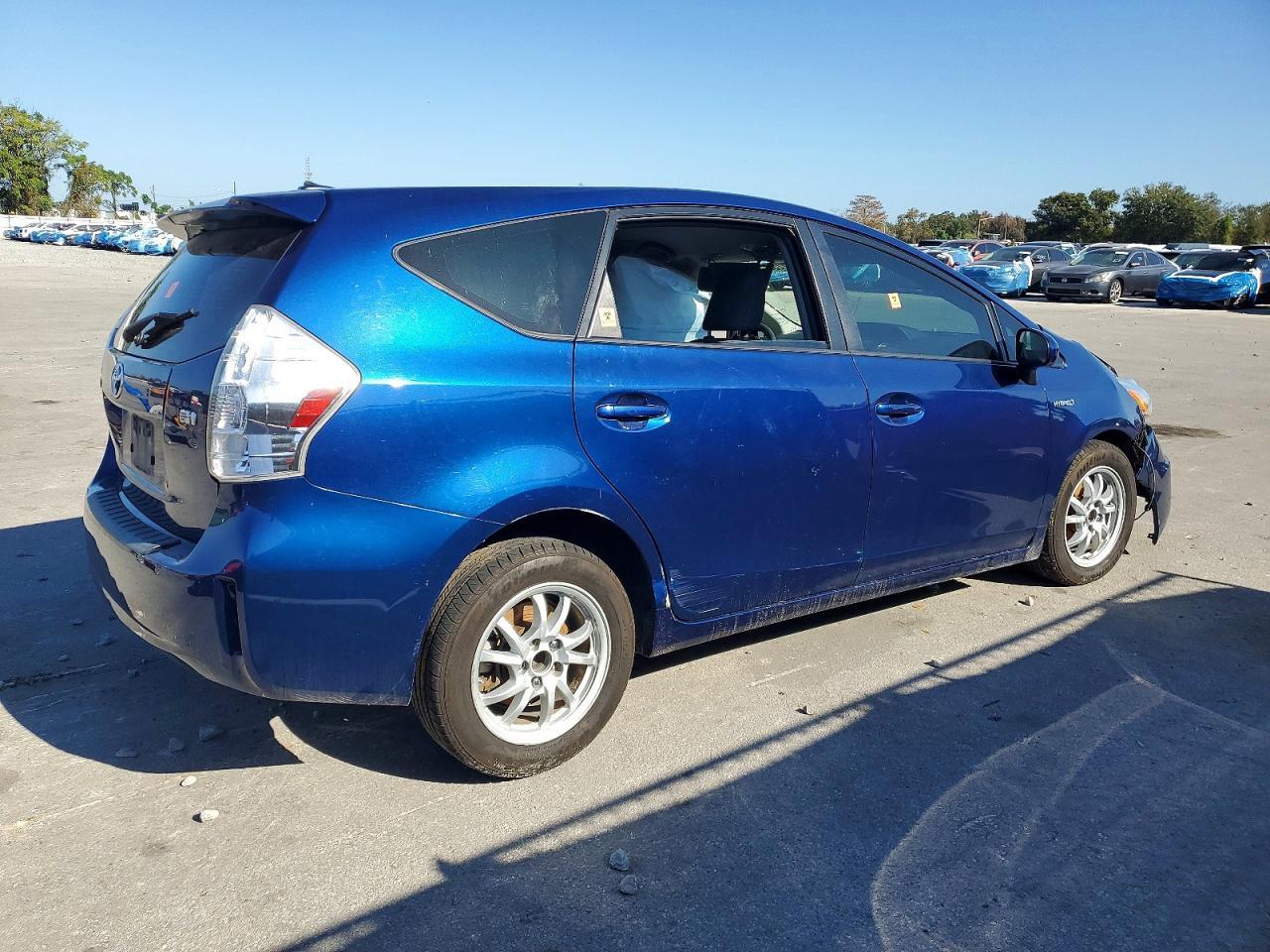 2014 TOYOTA PRIUS V