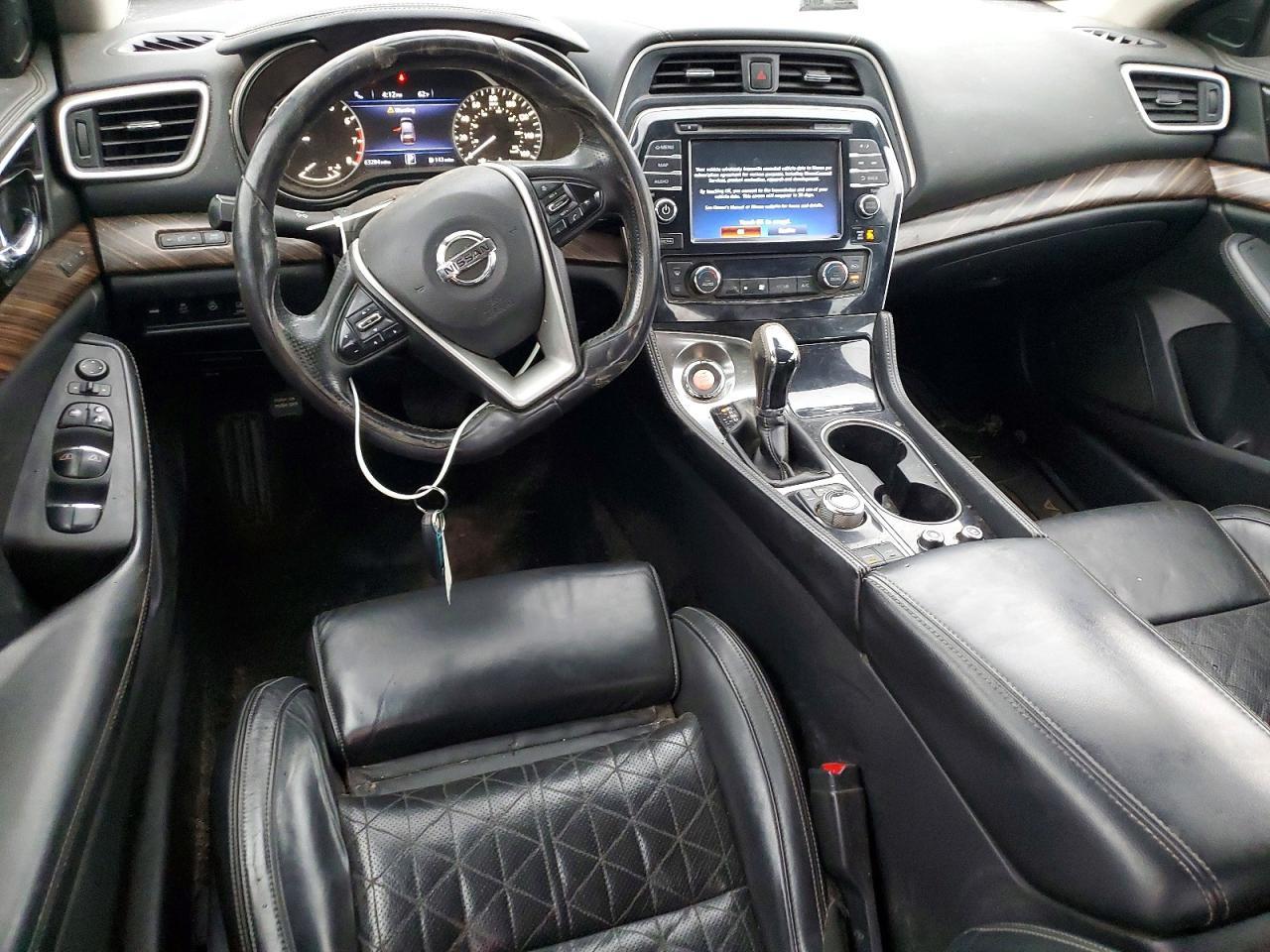 2016 NISSAN Maxima