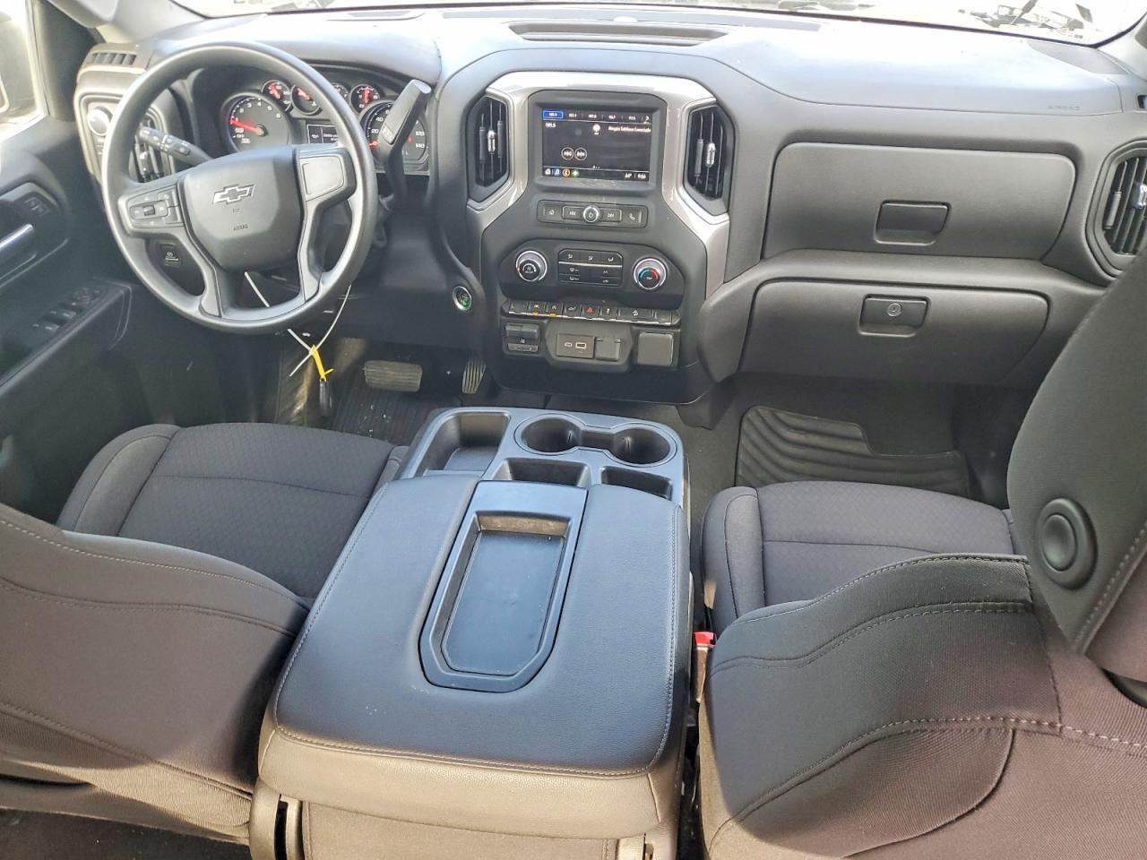 2023 CHEVROLET Silverado