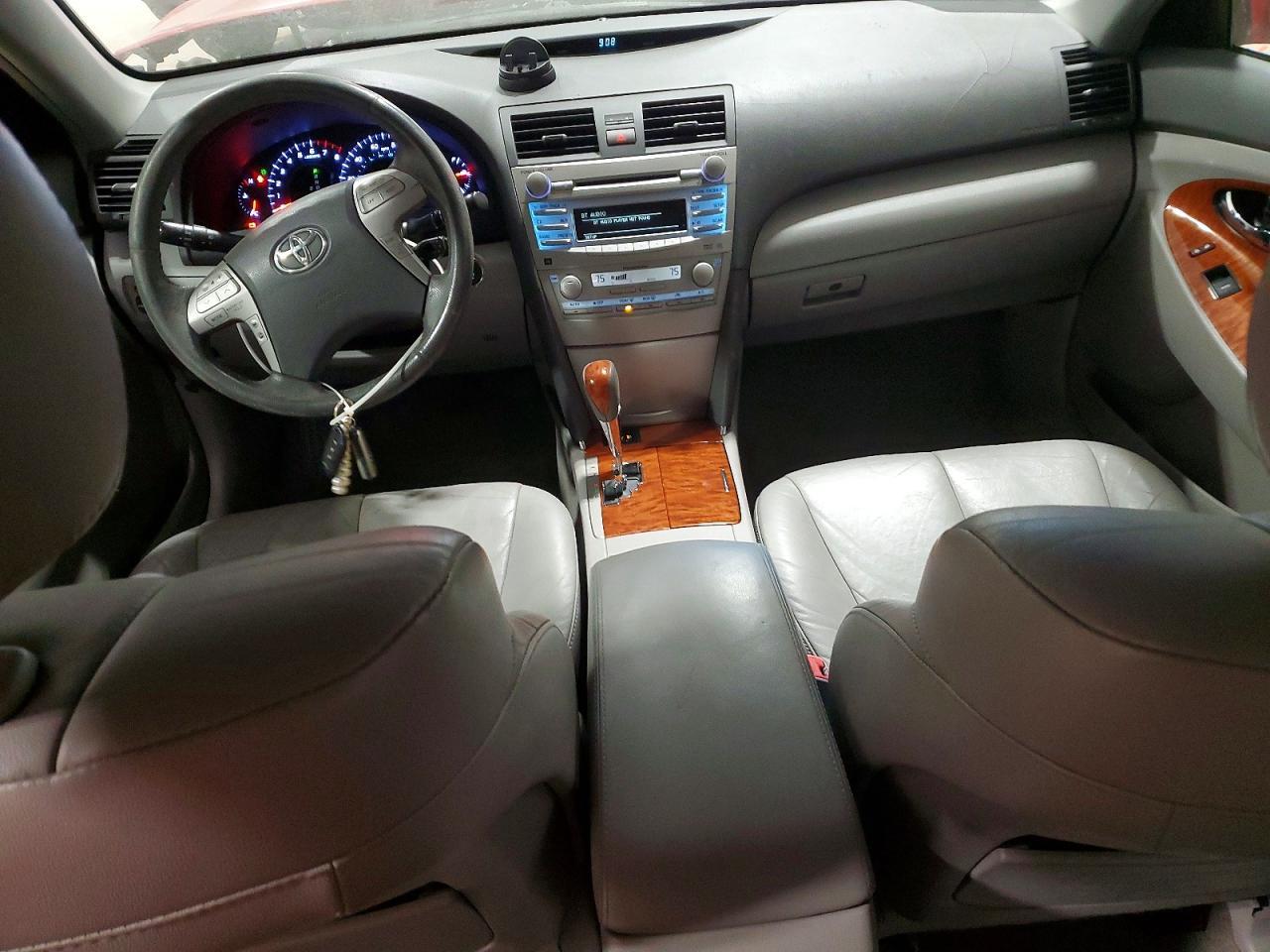 2010 TOYOTA CAMRY