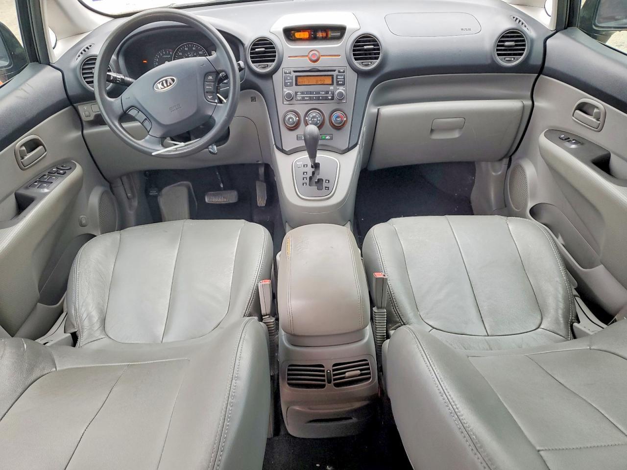 2008 KIA RONDO