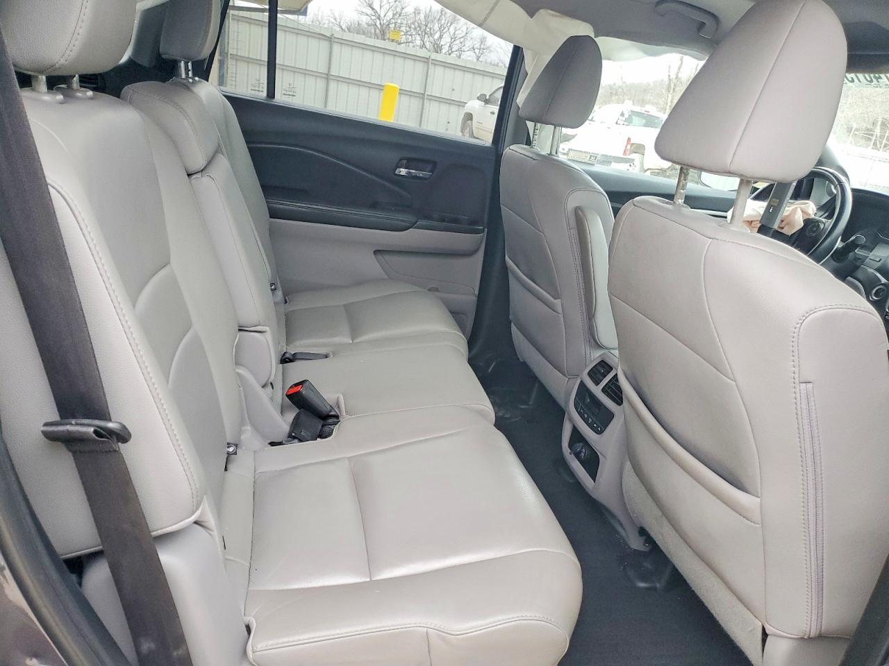 2017 HONDA PILOT