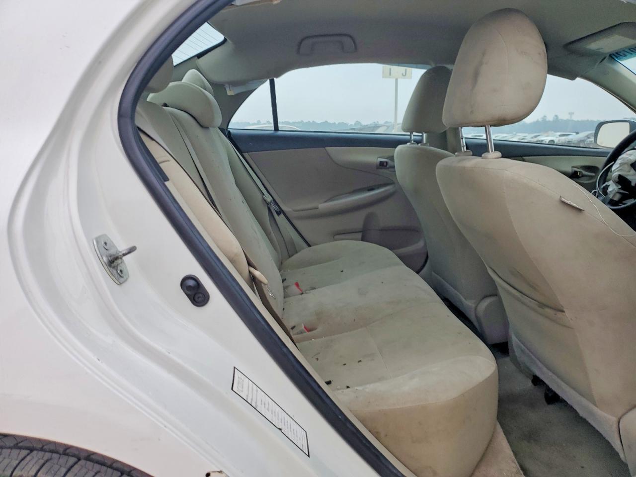 2013 TOYOTA COROLLA