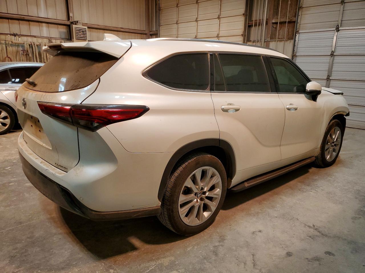 2020 TOYOTA HIGHLANDER