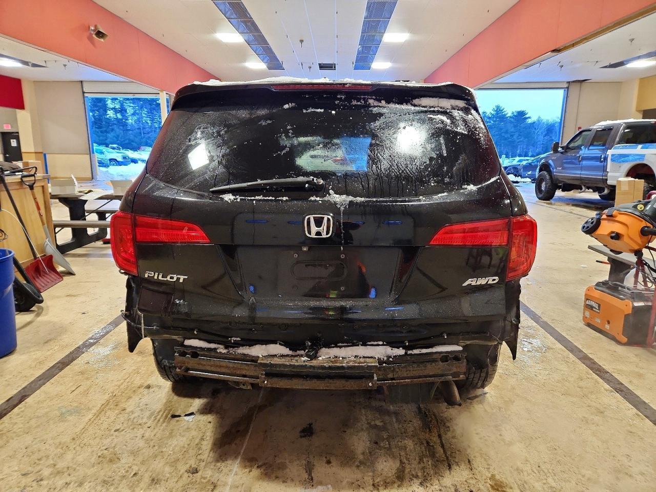 2017 HONDA PILOT