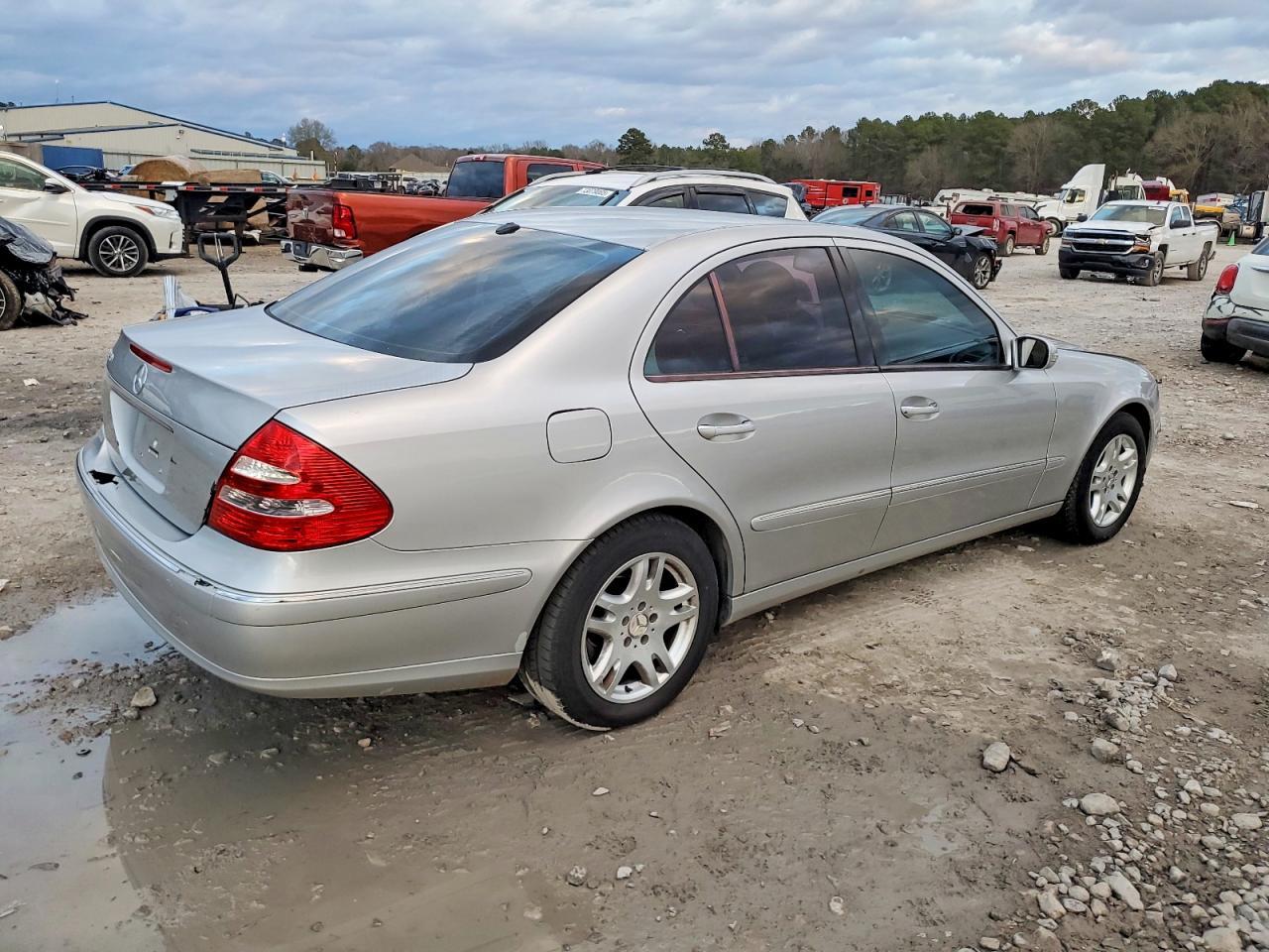 2003 MERCEDES-BENZ E-Class