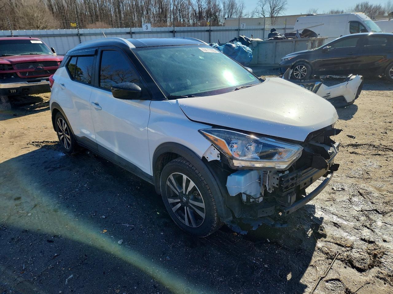 2019 NISSAN KICKS