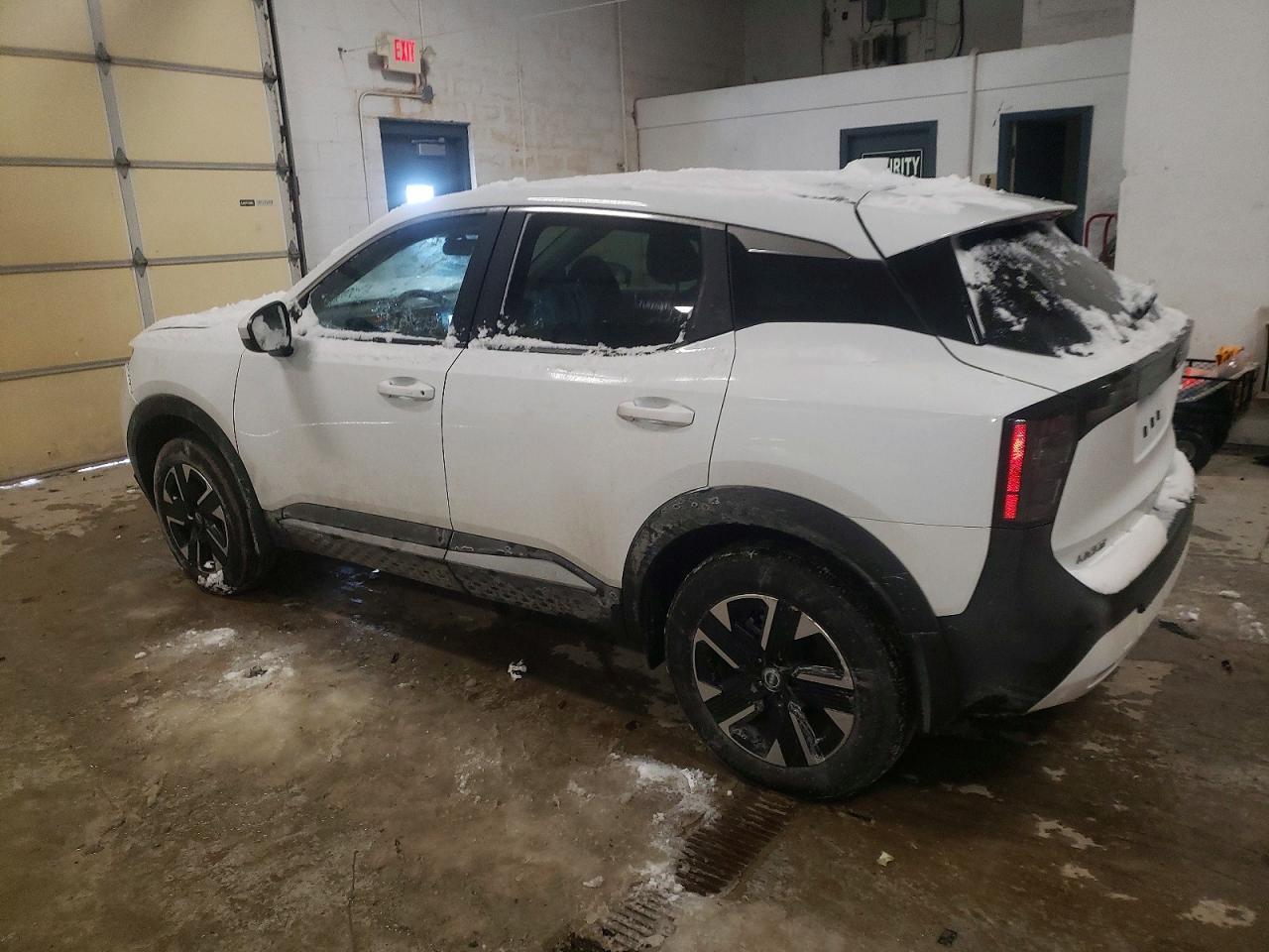 2025 NISSAN KICKS