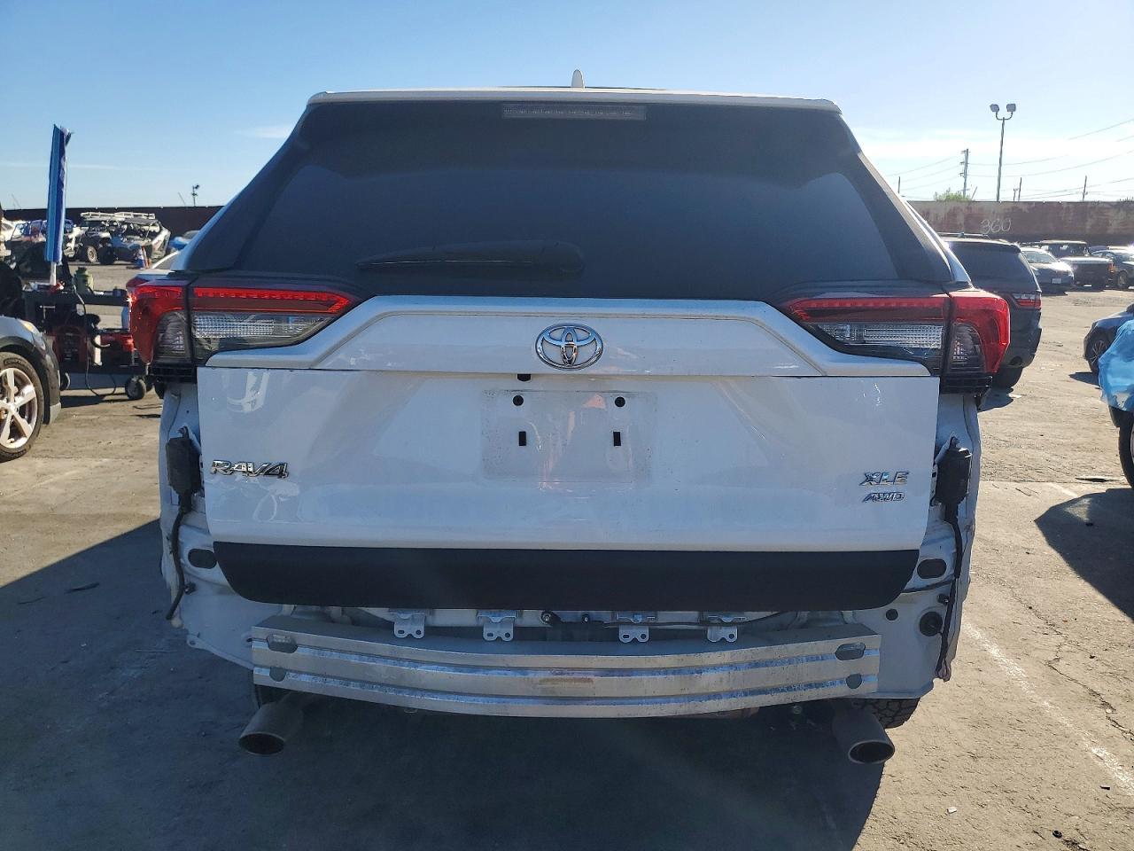 2020 TOYOTA RAV4