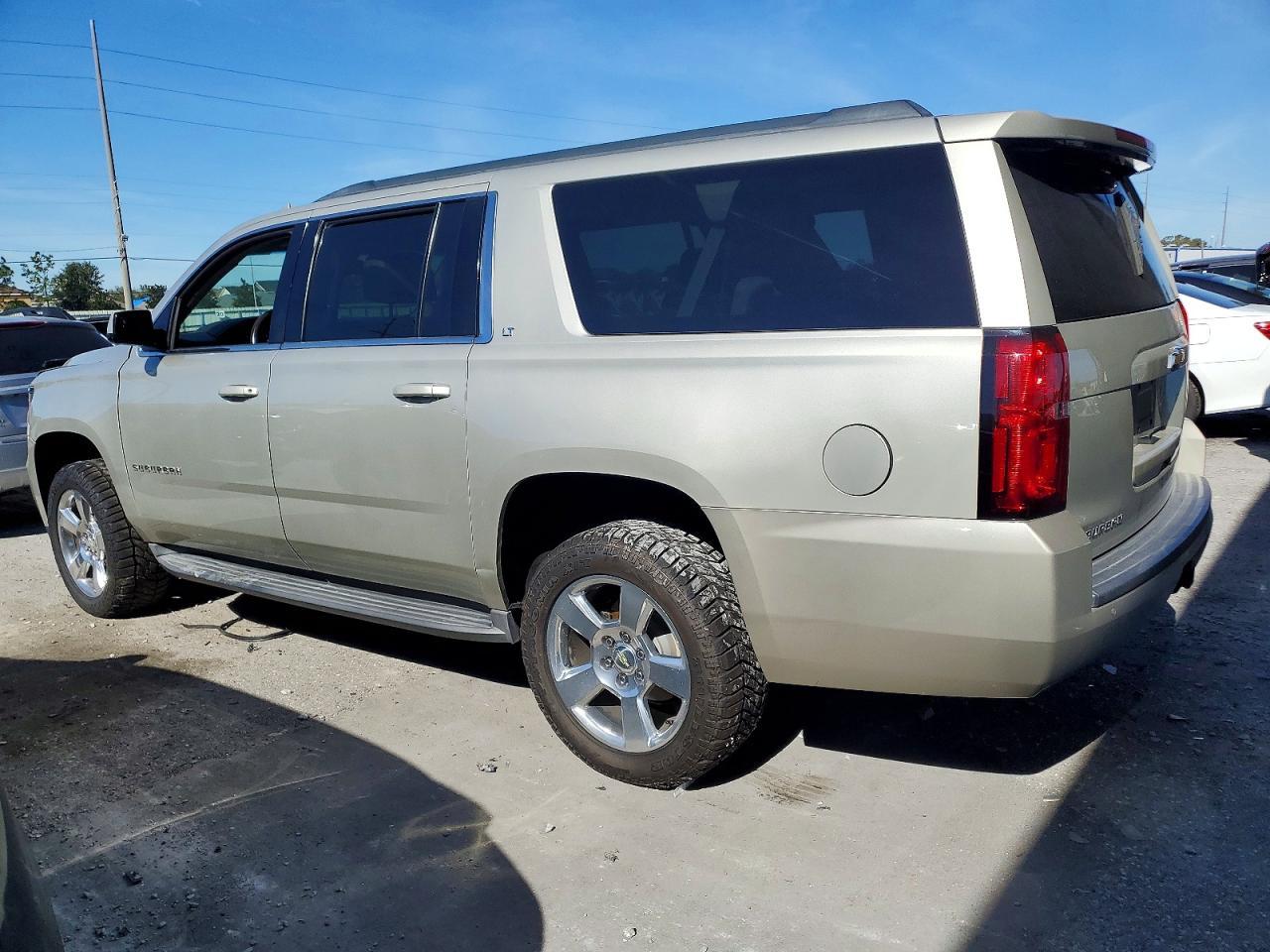 2015 CHEVROLET Suburban