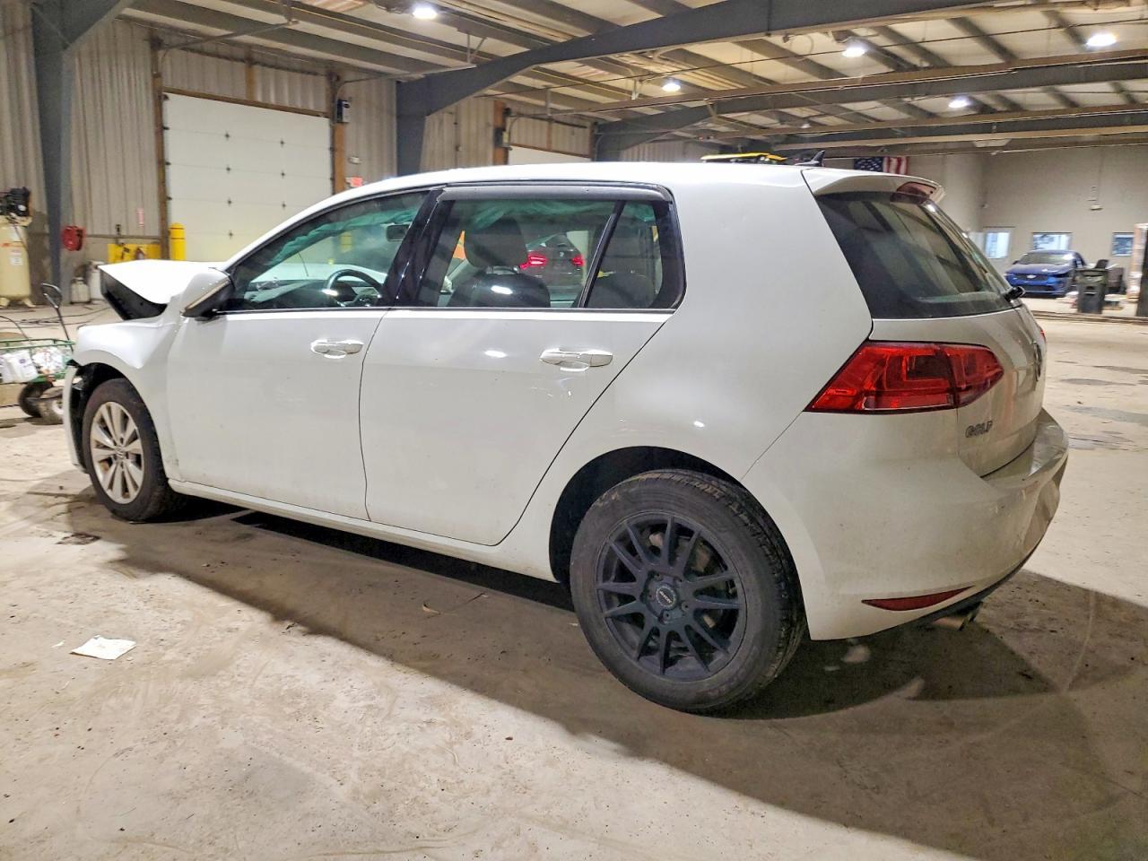 2015 VOLKSWAGEN GOLF