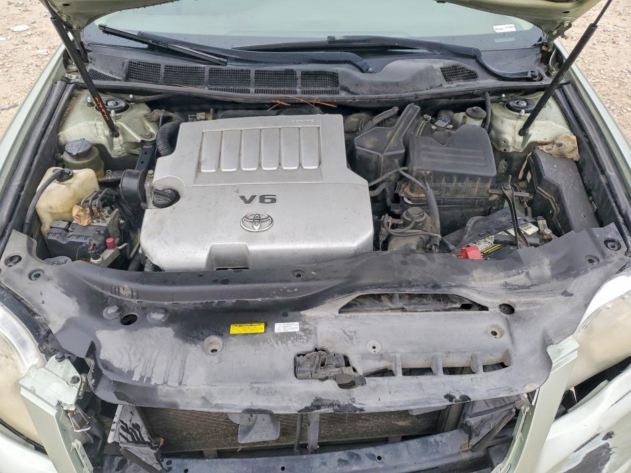 2010 TOYOTA Avalon