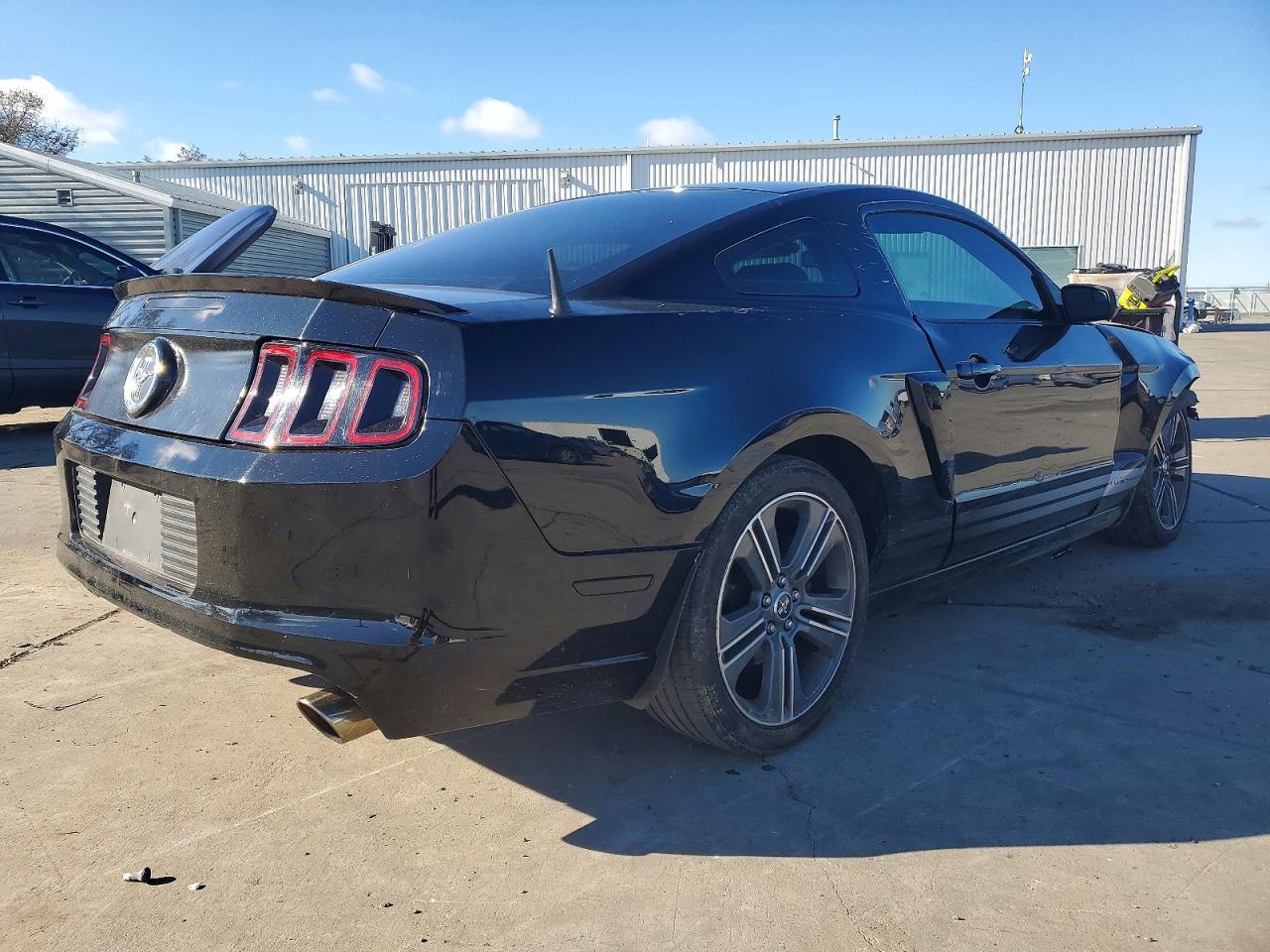 2013 FORD MUSTANG