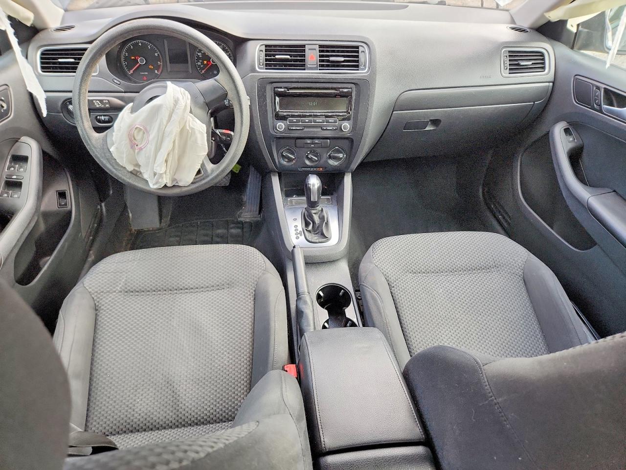 2016 VOLKSWAGEN JETTA