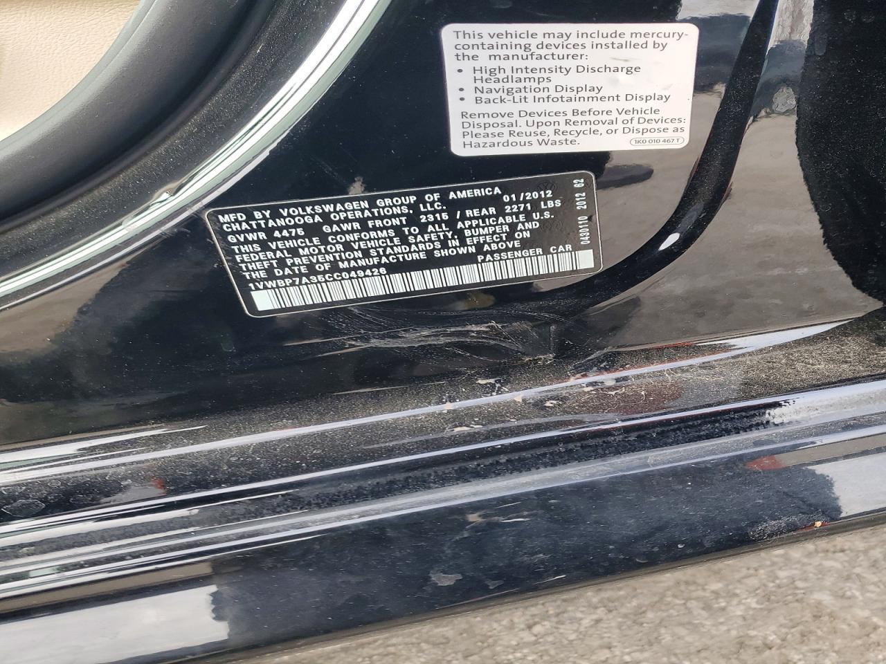 2012 VOLKSWAGEN Passat